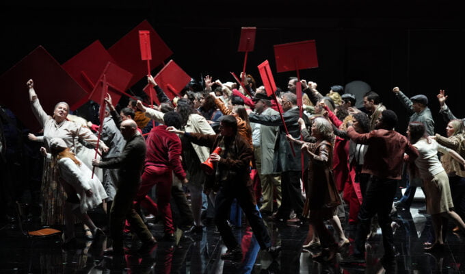 RIVOLUZIONE & NOSTAGIA.